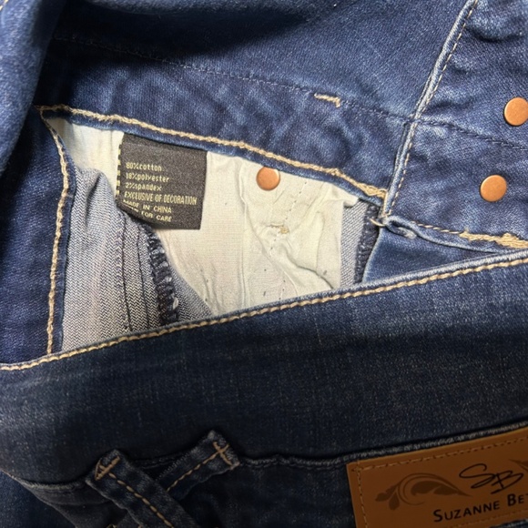 Suzanne Betro Denim Shorts Dark Wash - Picture 9 of 9